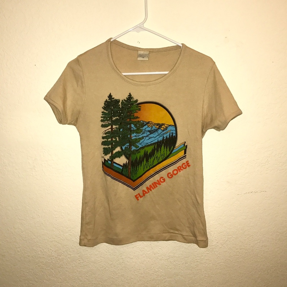 Vintage Tan Graphic Tee - Flaming Gorge